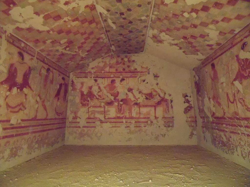 Tomb of the Triclinium (Illustration) - Ancient History ...