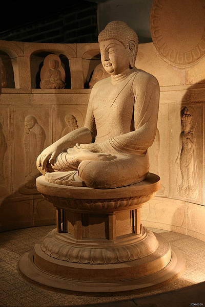 Statupe de Bouddha, grotte de Seokguram