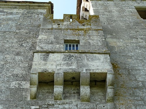 Letrina medieval del castillo