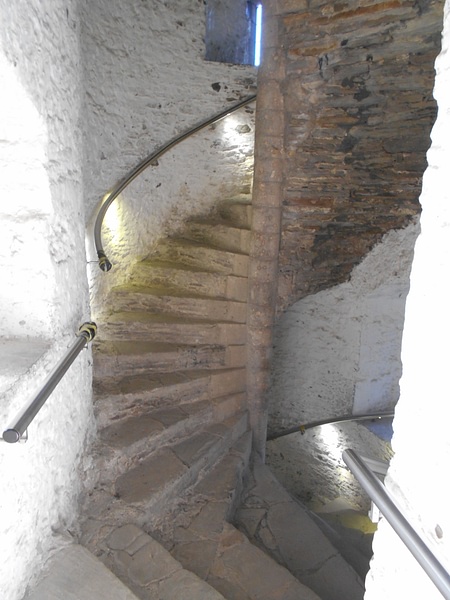 Escalera de caracol o vértice, Castillo de Caerphilly