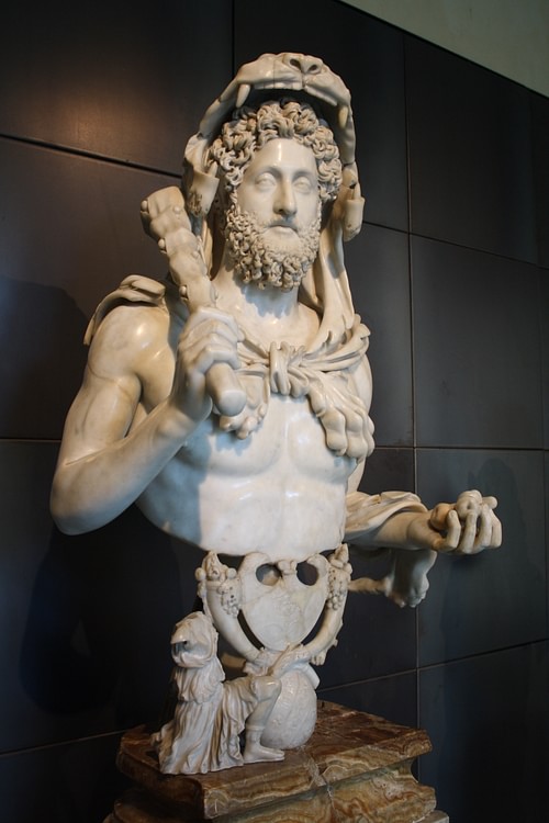 Commodus As Hercules ()