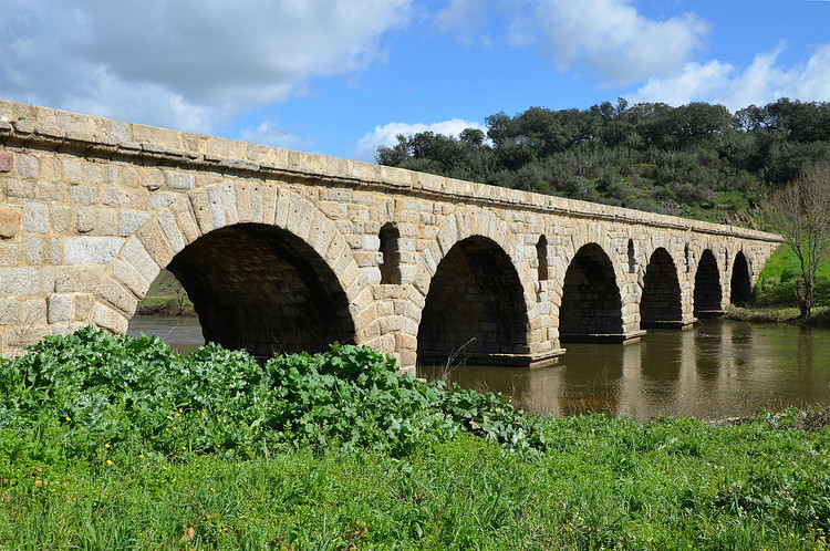 Puente romano, Ponte da Vila Formosa, Portugal (Carole Raddato)