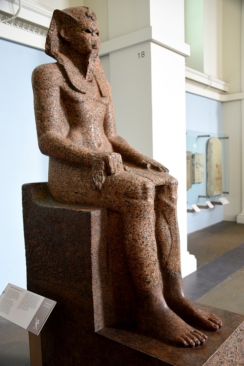 Statue of King Sobekemsaf I or II (Jehosua)