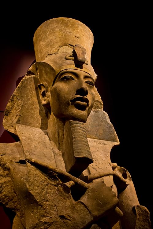 Estátua colossal de Amenhotep IV (Dmitry Denisenkov)
