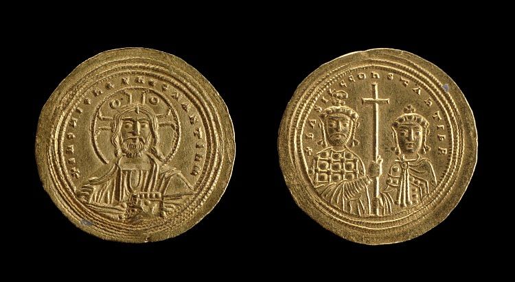 Nomisma Coin de Basil II (El Museo Británico)