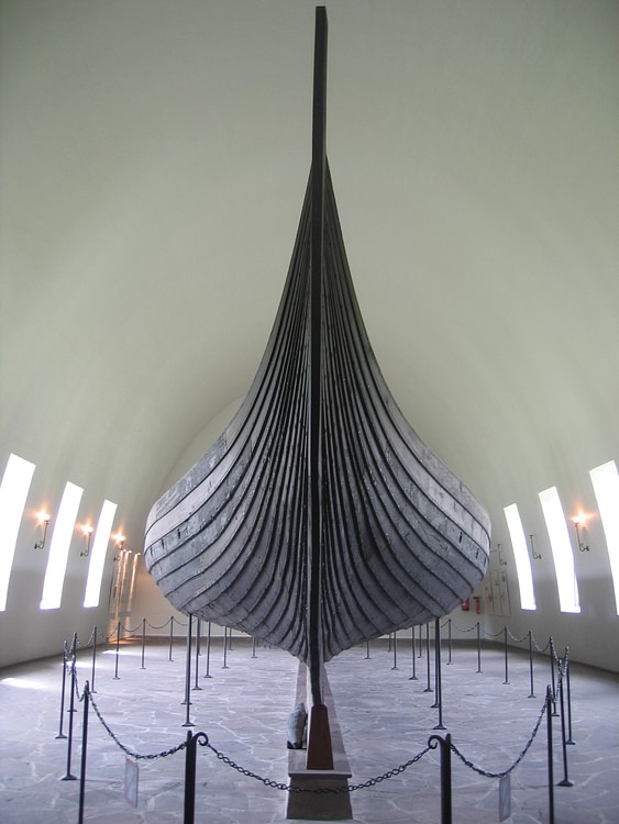 Barco vikingo de Gokstad (Karamell)