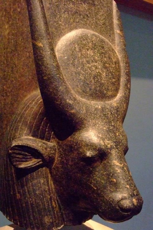 Hathor (Mary Harrsch (fotografado no Metropolitan Museum of Art))
