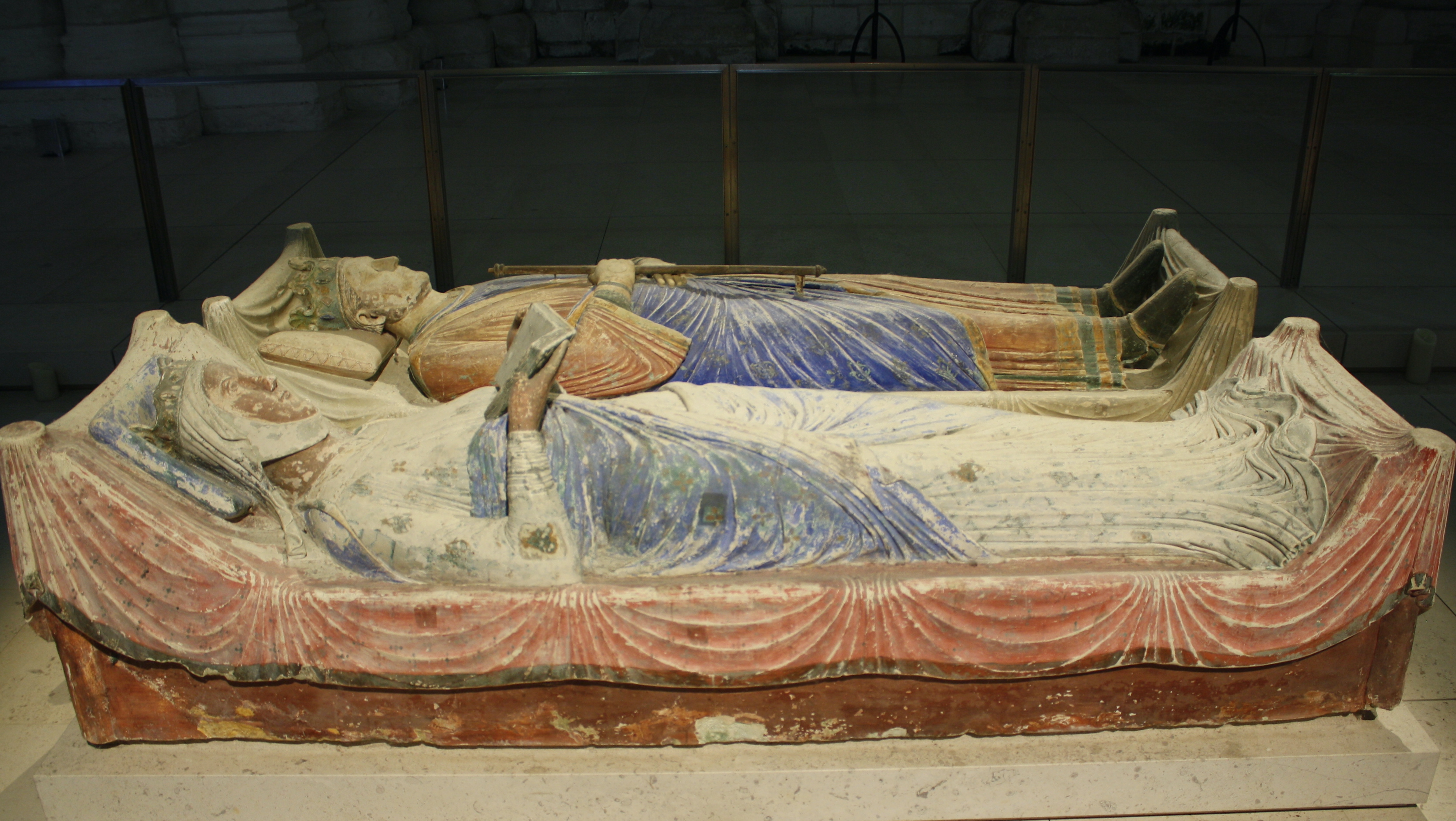 Tomb of Henry II of England & Eleanor of Aquitane (Illustration ...