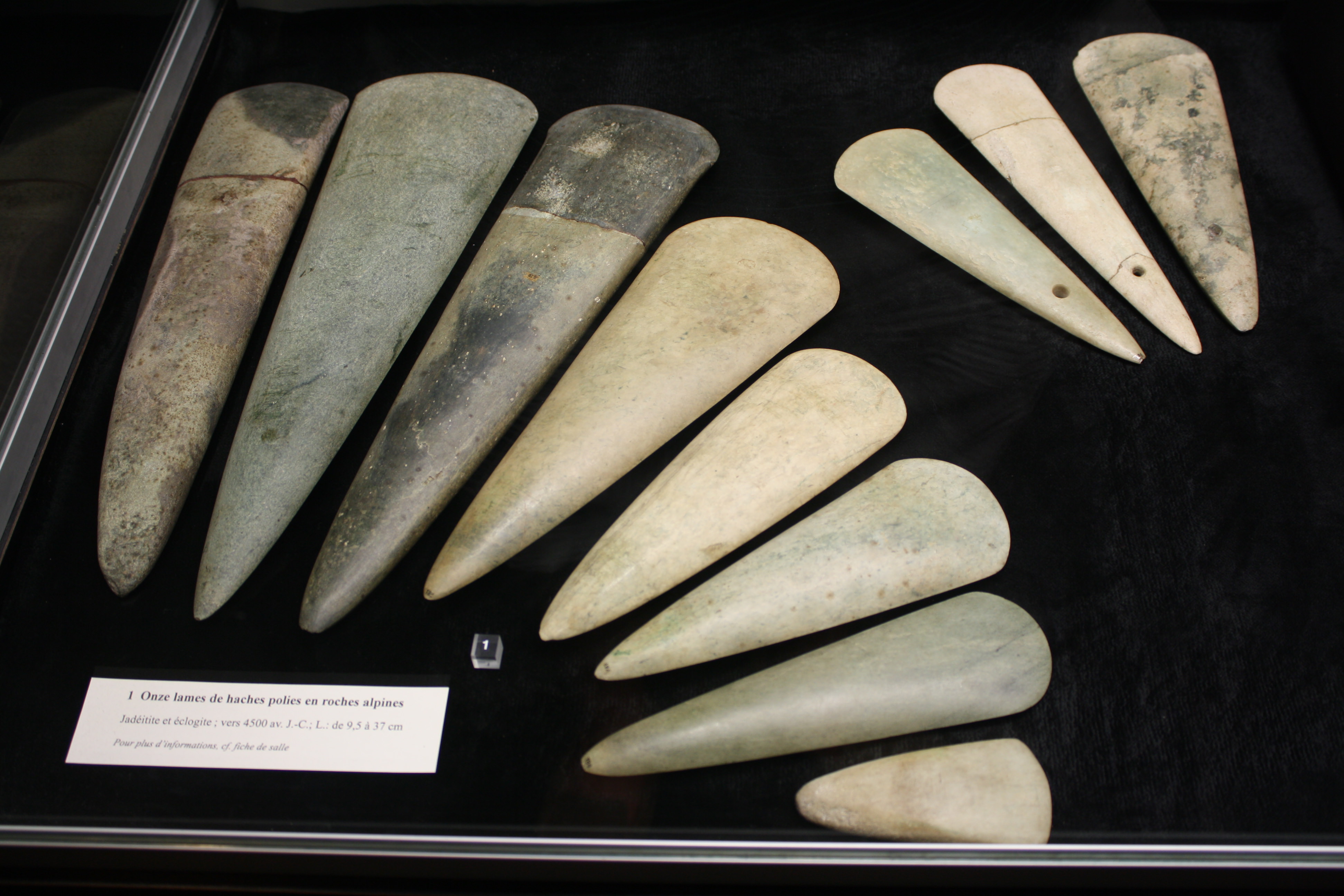neolithic age tools