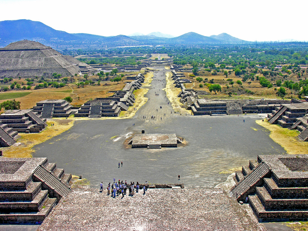 Avenue of the Dead, Teotihuacan (Illustration) - Ancient History  Encyclopedia