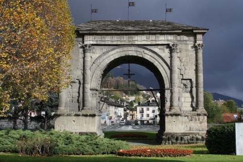 Arco de Augusto, Aosta