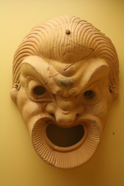 Máscara de comedia griega