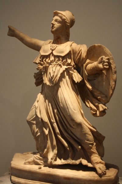 Athena (dopo il frontone est del Partenone)