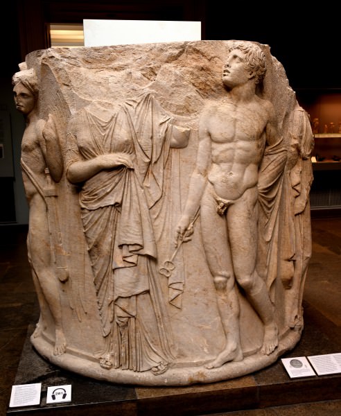 Tambor de columna del templo de Artemisa, Ephesos