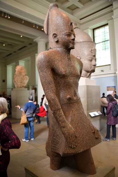 Estátua do rei Thutmose III