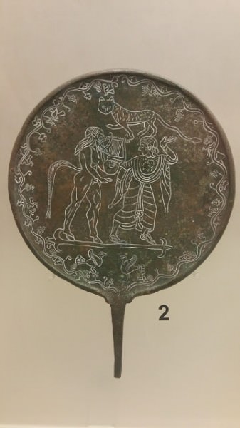 Espejo Etrusco de Bronce con Ninfa y Silencio