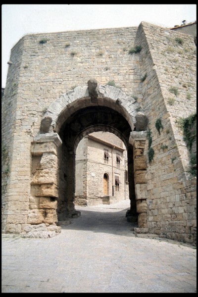Porta all 'Arco, Volterra