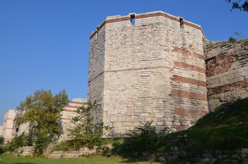 Torre, Muros de Teodosio