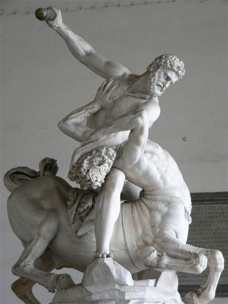 Hércules de combate contra o centauro Nessos